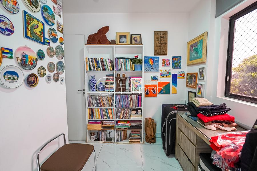 APARTAMENTO COM 4 SUÍTES NO FAROL